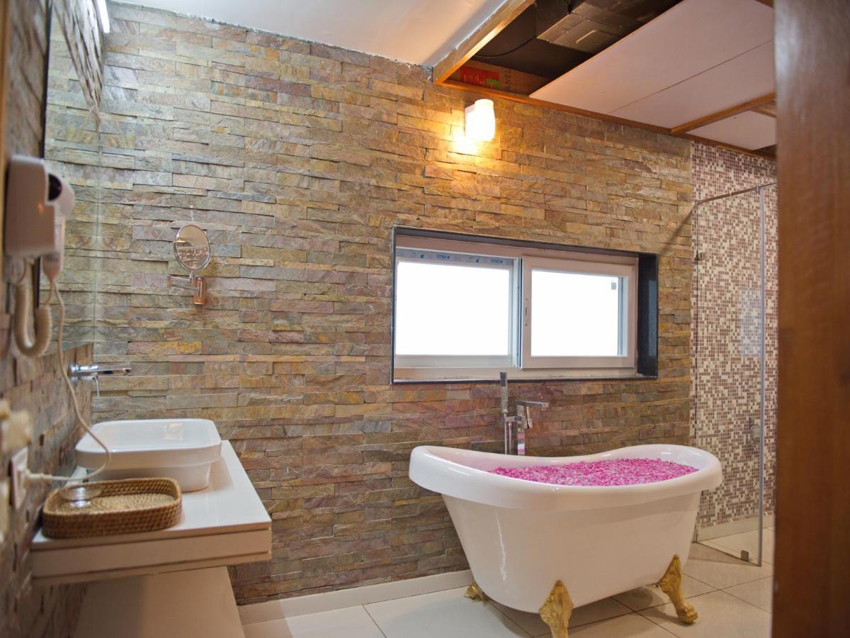Wild Rose Resort And Spa 푸쉬카르 외부 사진
